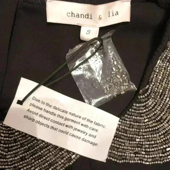 CHANDI & LIA Sleeveless Beaded Collar Blouse - Picture 5 of 7